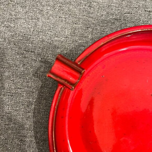 Vintage Mid-Century Modern Red & Black Ceramic Ashtray - Picture 4 of 6